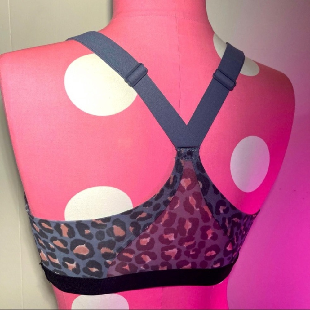 Victoria’s Secret Sports Bra 32C Victoria Sport Very Sexy Leopard Gym VSX Logo - Picture 12 of 13